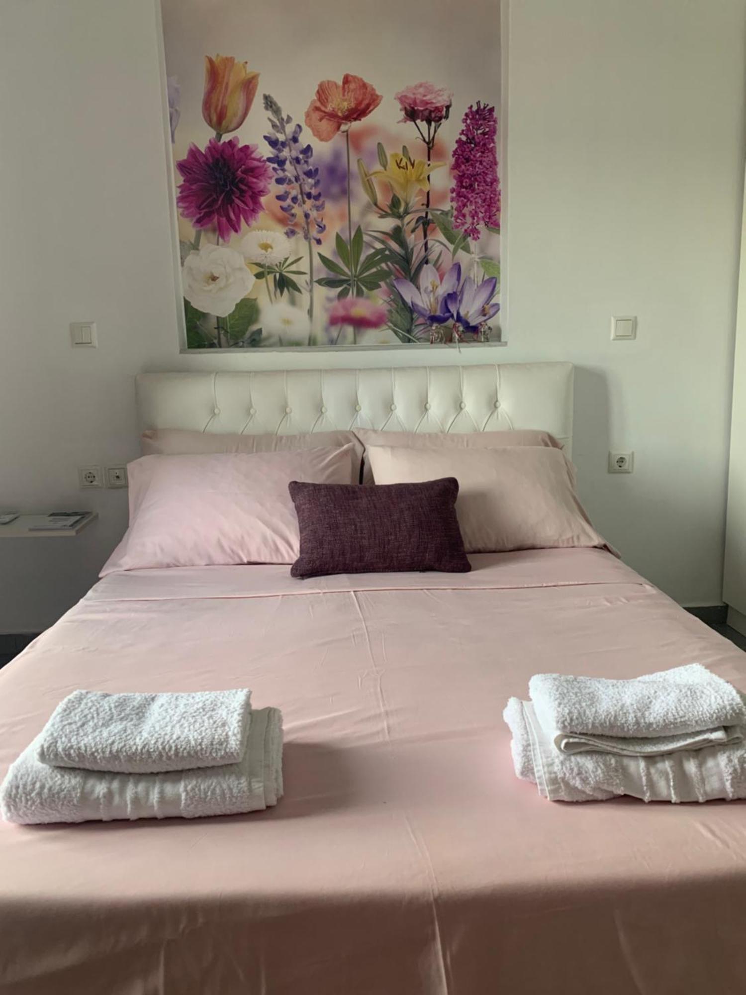 Sunset Views Apartment Himare Esterno foto