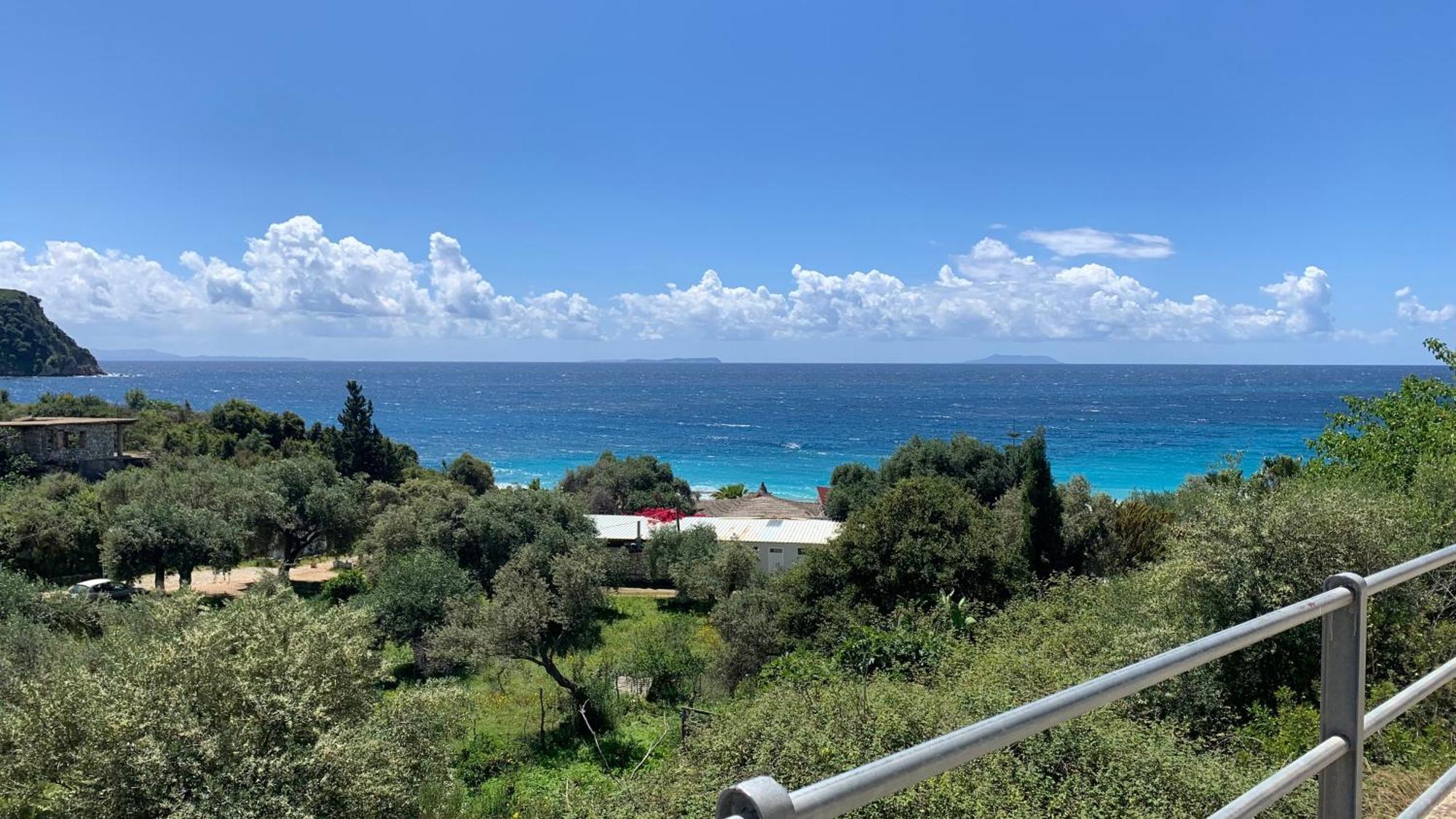 Sunset Views Apartment Himare Esterno foto