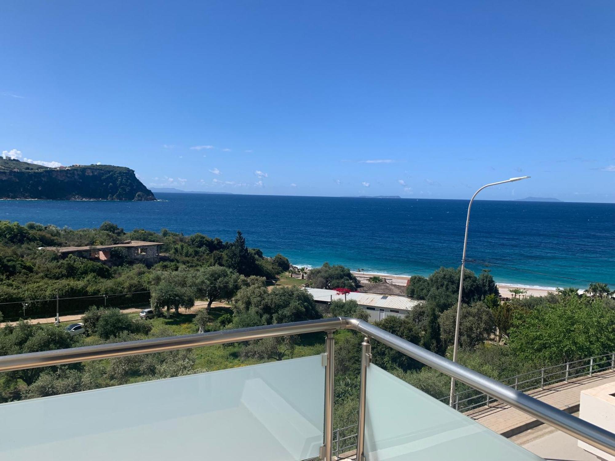 Sunset Views Apartment Himare Esterno foto